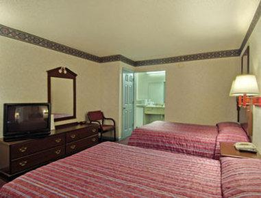 Travelodge By Wyndham Forest Park Atlanta South Eksteriør billede